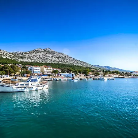 Luka.1 * Starigrad Paklenica